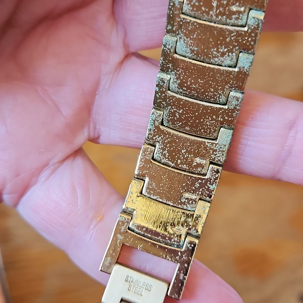 2 BRONZO ITALIA Watches Gold  Rhinestones Mother of Pearl Wristbands‎ Women